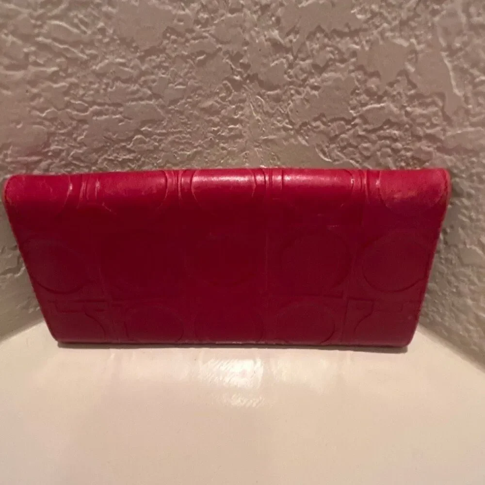 Ferragamo Long Wallet Red Gancini Embossed Logo Leather Travel Organization Bold